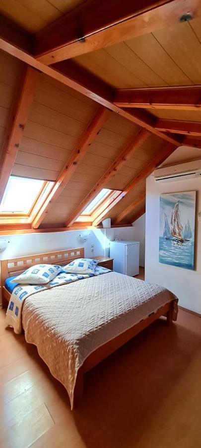 Bed & Breakfast Dionis Vis Buitenkant foto