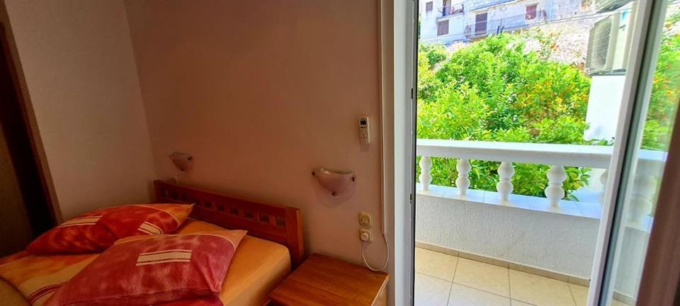 Bed & Breakfast Dionis Vis Buitenkant foto